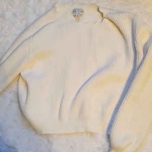 White crop l/s sweater